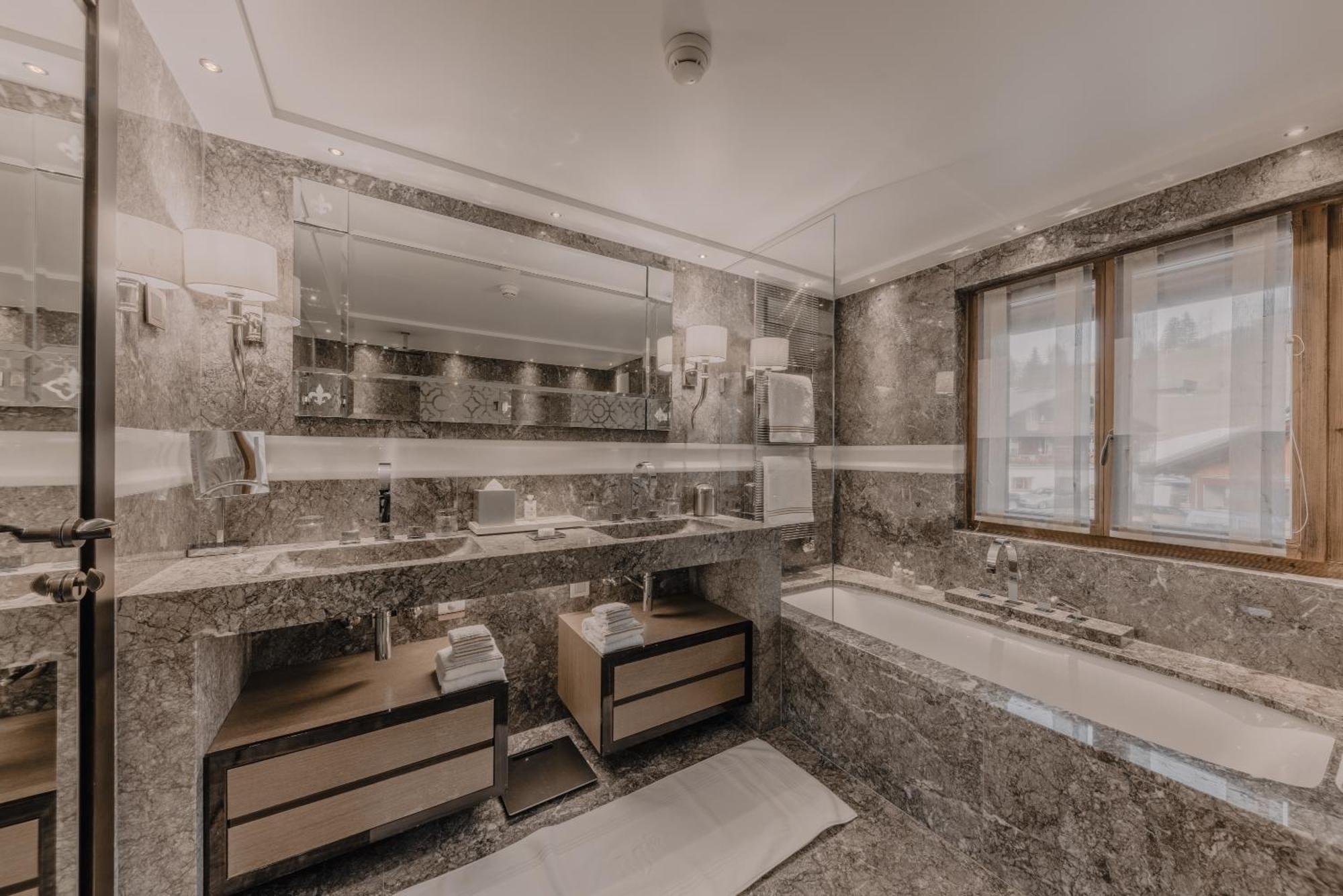 Ultima Hotel Гстаад Екстериор снимка