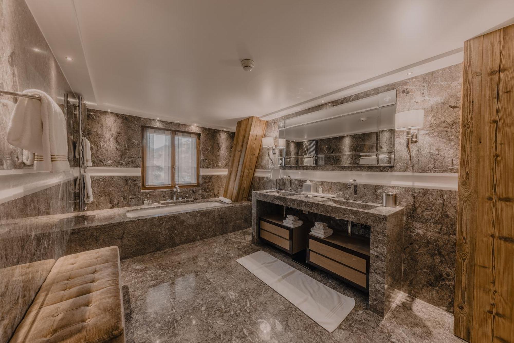 Ultima Hotel Гстаад Екстериор снимка