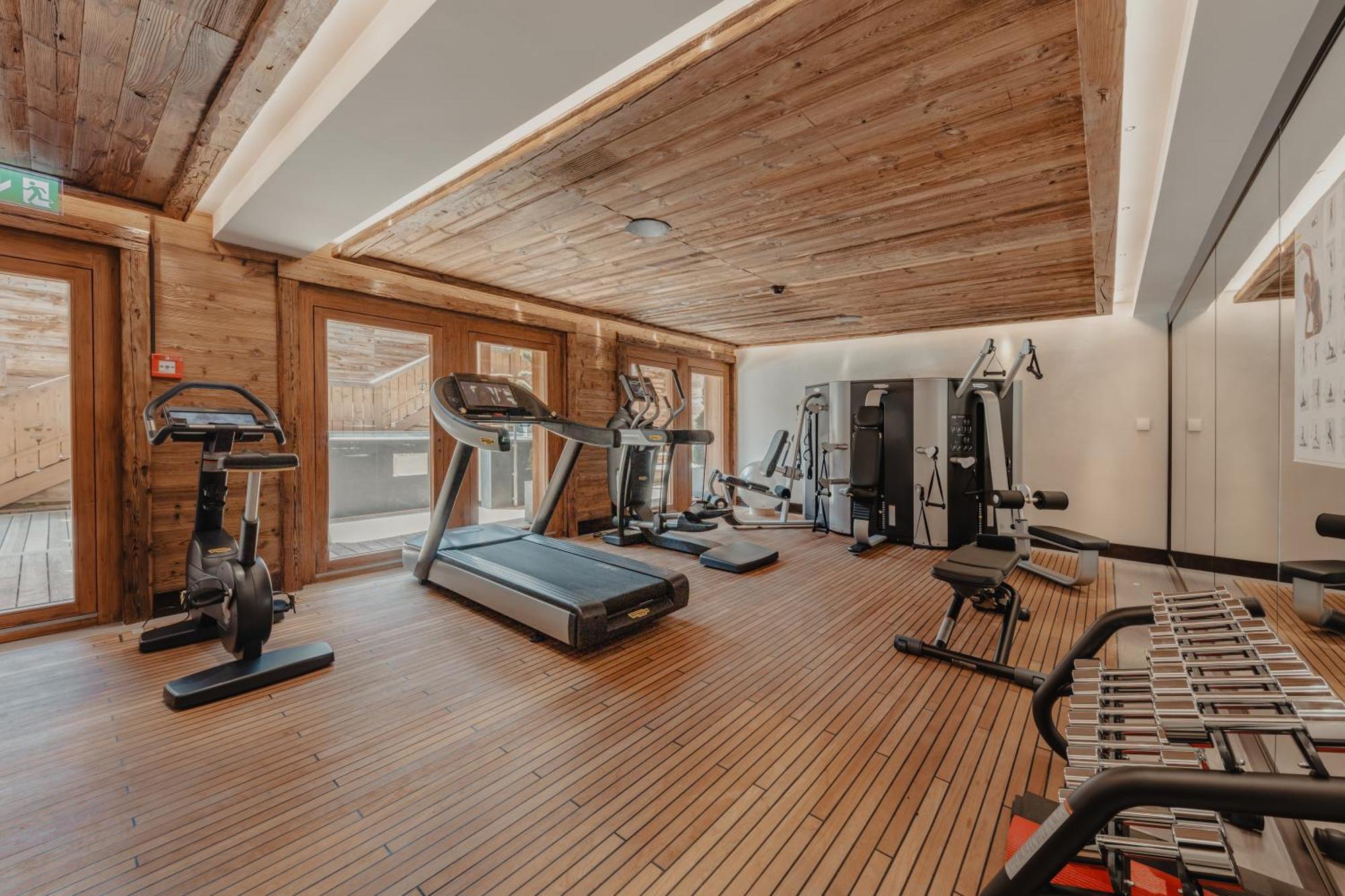 Ultima Hotel Гстаад Екстериор снимка