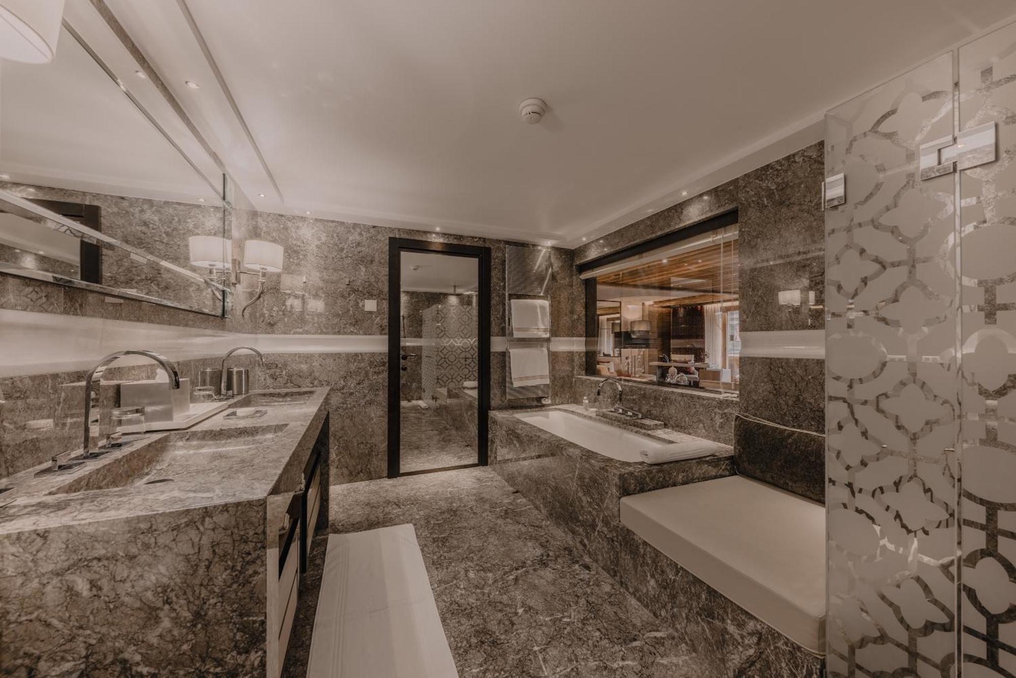 Ultima Hotel Гстаад Екстериор снимка